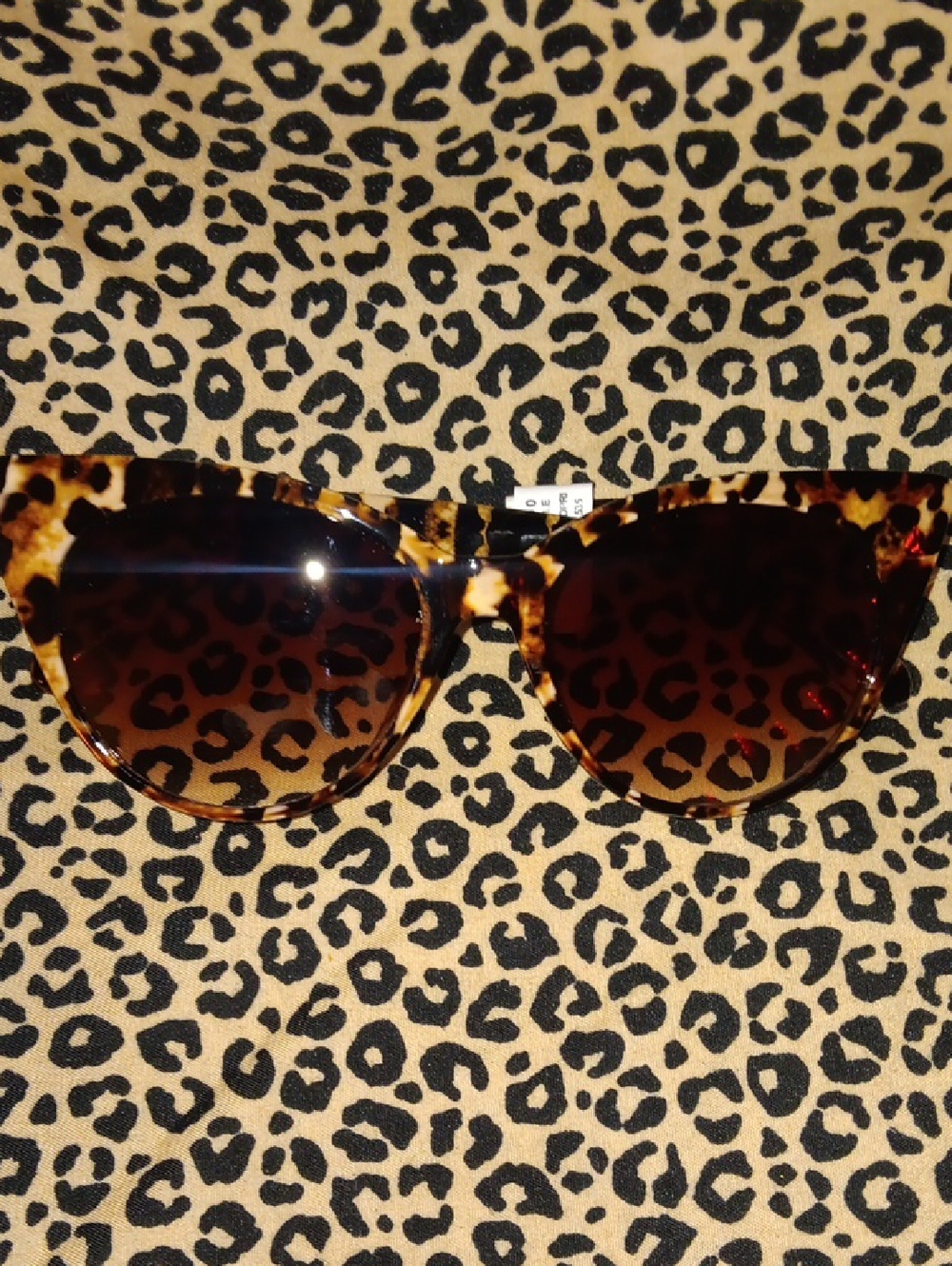 Tortoiseshell Cat-Eye Sunglasses - Brown Lenses